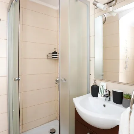 Traditional Romanian Bukareszt