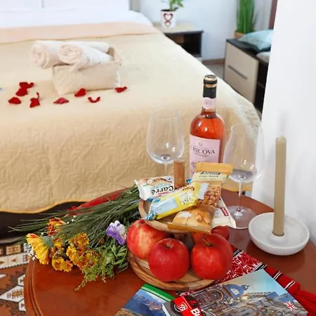 Traditional Romanian Apartamento