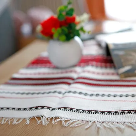 Traditional Romanian Apartament Bukareszt