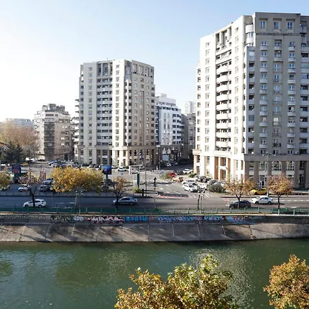 Traditional Romanian * Bukareszt