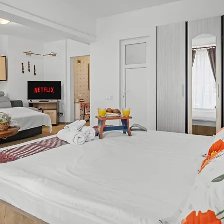 Traditional Romanian Bukareszt