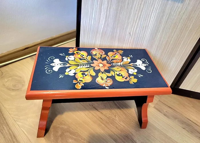 Traditional Romanian * Bukurešť