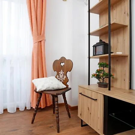 Apartment Traditional Romanian